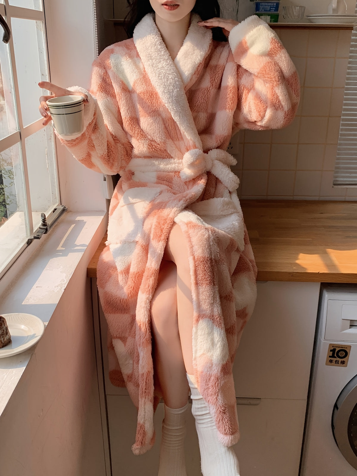 Peignoir grande taille à carreaux, poches pratiques, chaleur d'hiver, porté de face