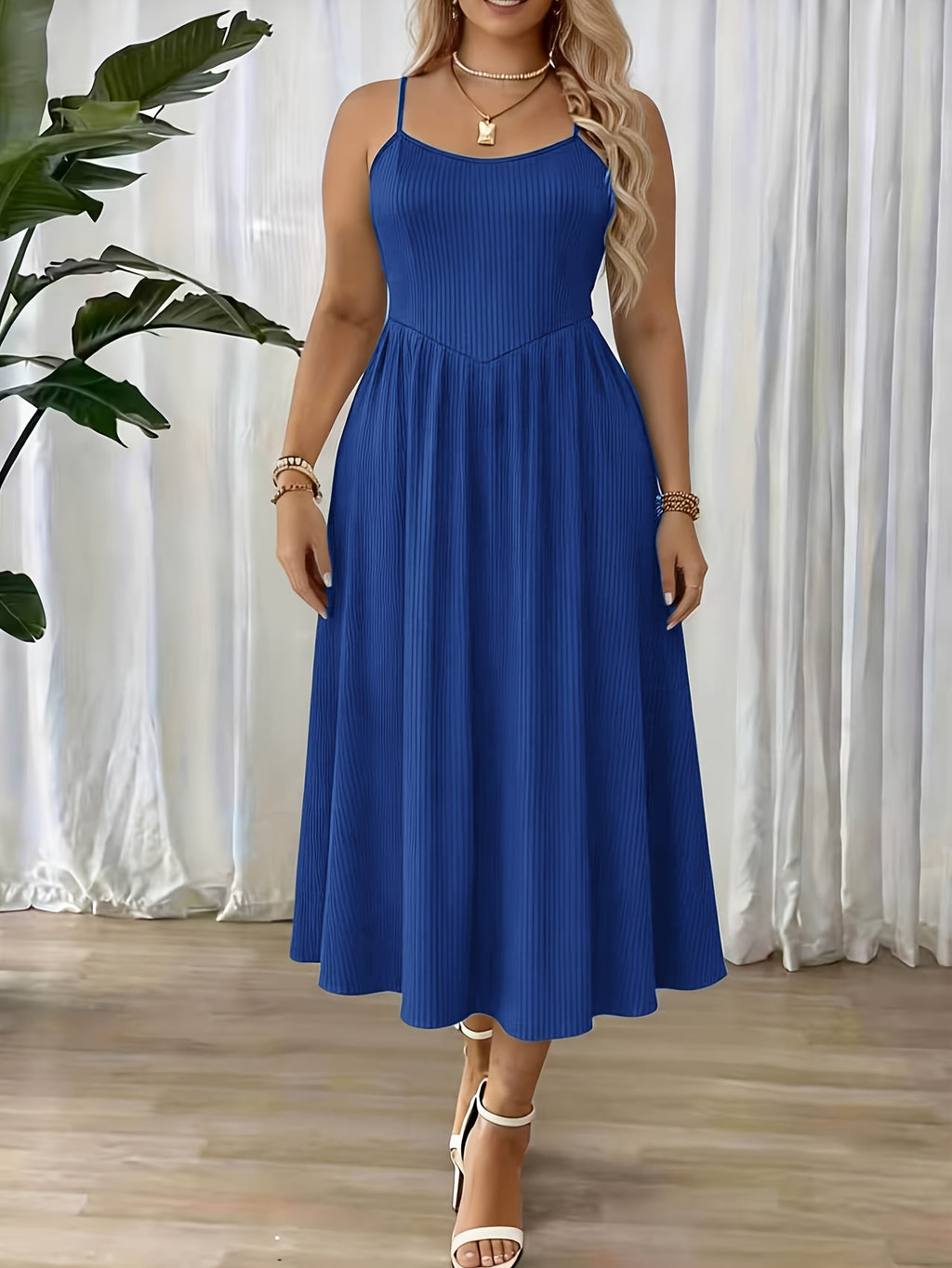 Robe longue grande taille — Maille côtelée à buste pointu
