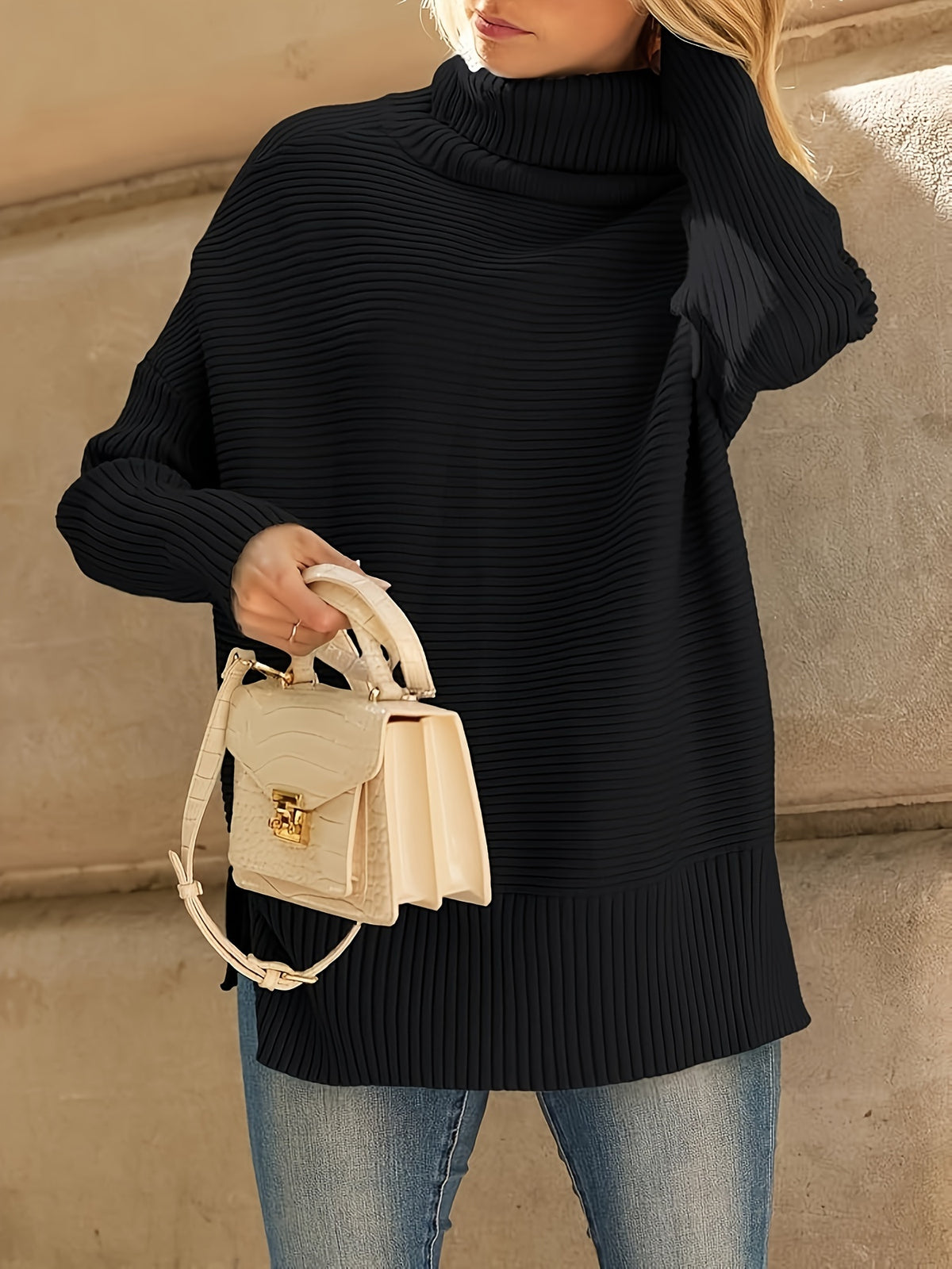 Pull grande taille, coupe oversize, fente, toucher moelleux, porté de face