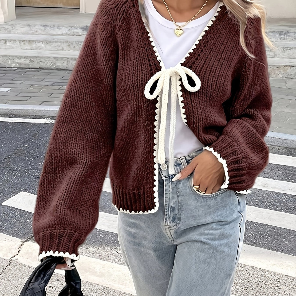 Pull grande taille, col V, tissu épais — matière : polyester