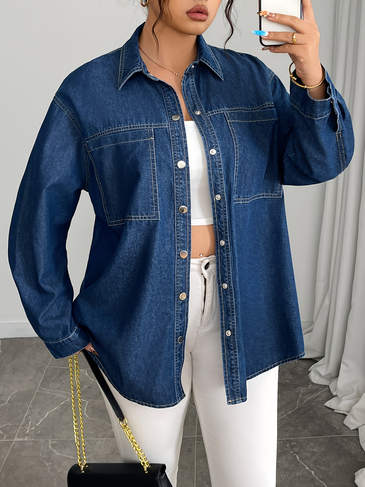 Chemise grande taille, col à revers, boutonnage, tenue franche Image