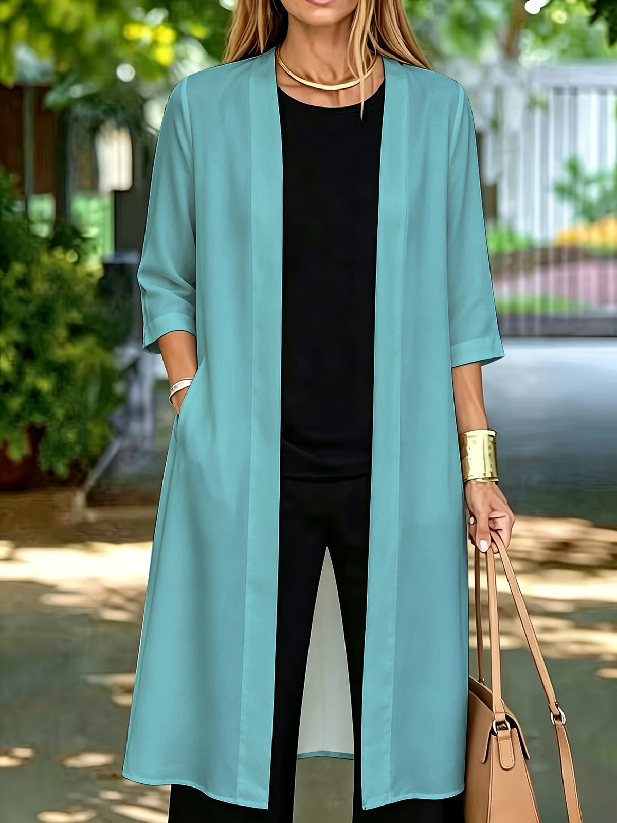 Veste grande taille, coupe ample, poches pratiques, esprit trench