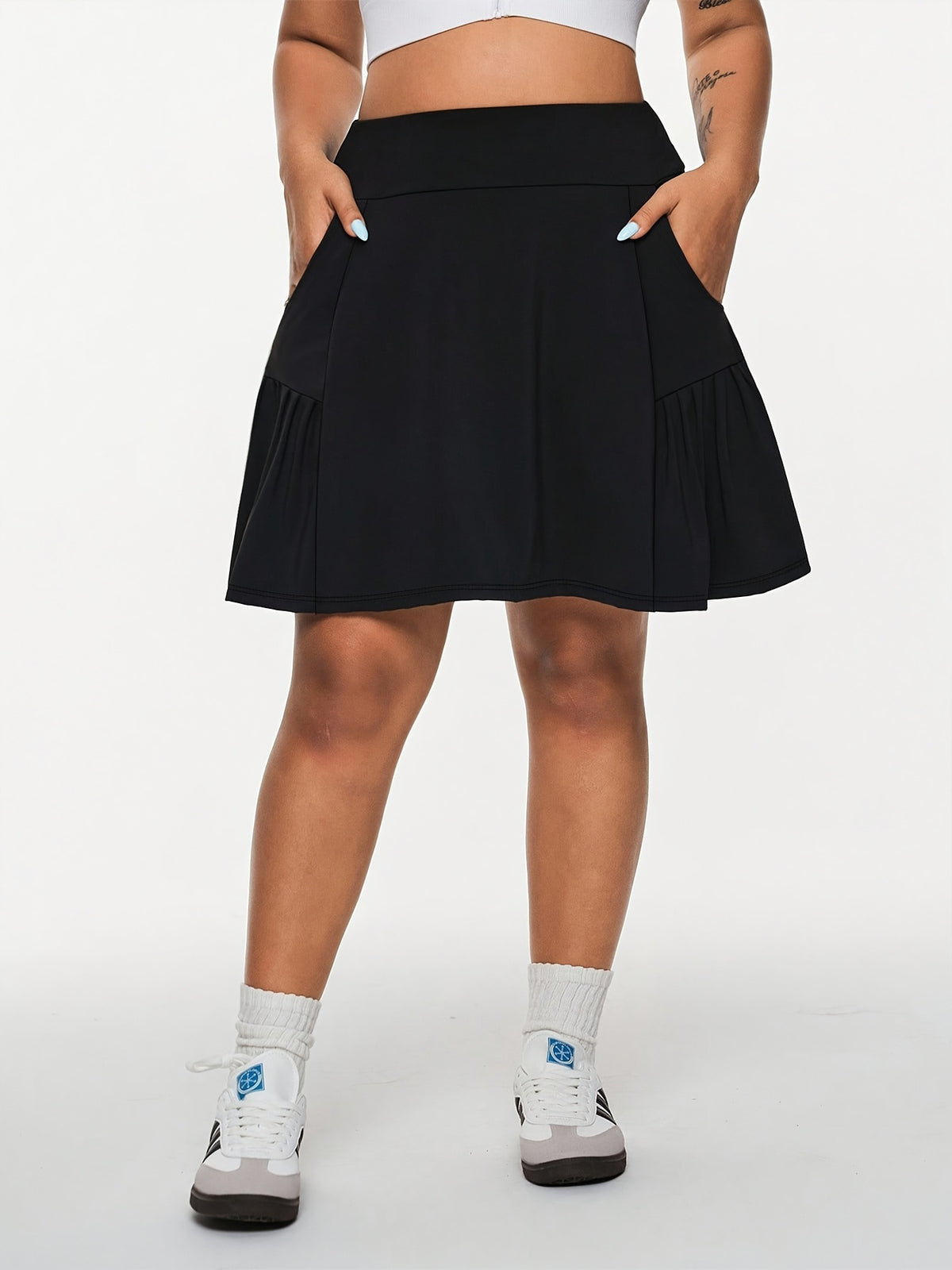 Jupe grande taille, poches pratiques, esprit sportif, vu de dos