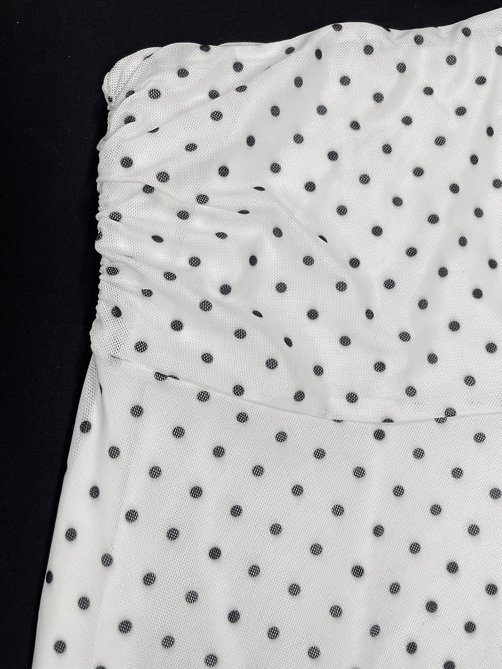 Jupe grande taille à pois, coupe droite, doublure, vu de dos