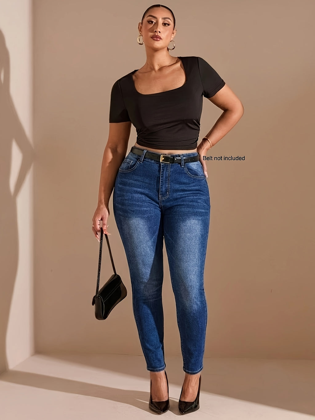 Jean grande taille, toucher naturel, tissu opaque