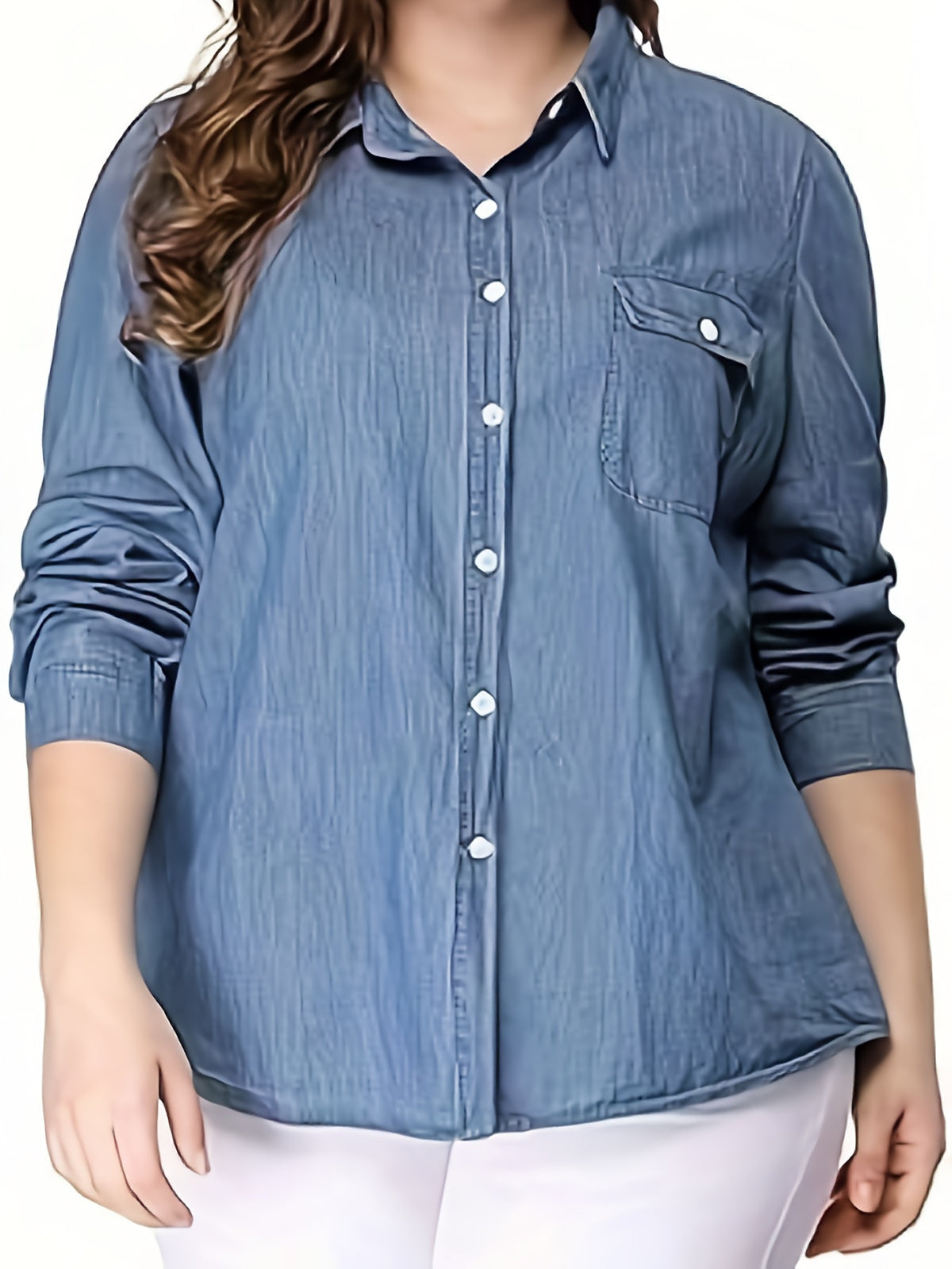 Chemise grande taille, col à revers, poches plaquées, manches longues, vu de dos