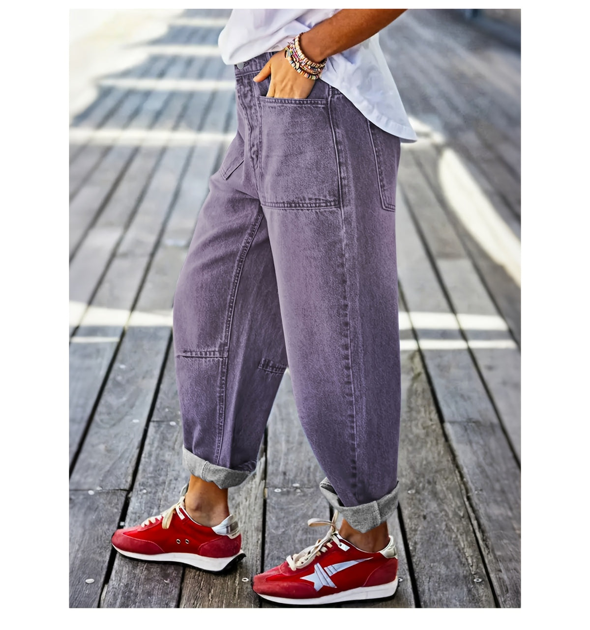 Jean grande taille, coupe droite, délavage doux, poches pratiques, vu de dos