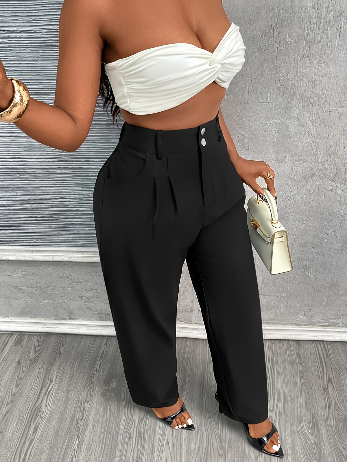 Pantalon grande taille, coupe longue, ligne nette — composition : 63% Viscose, 32% Polyamide, 5% Élasthanne Image