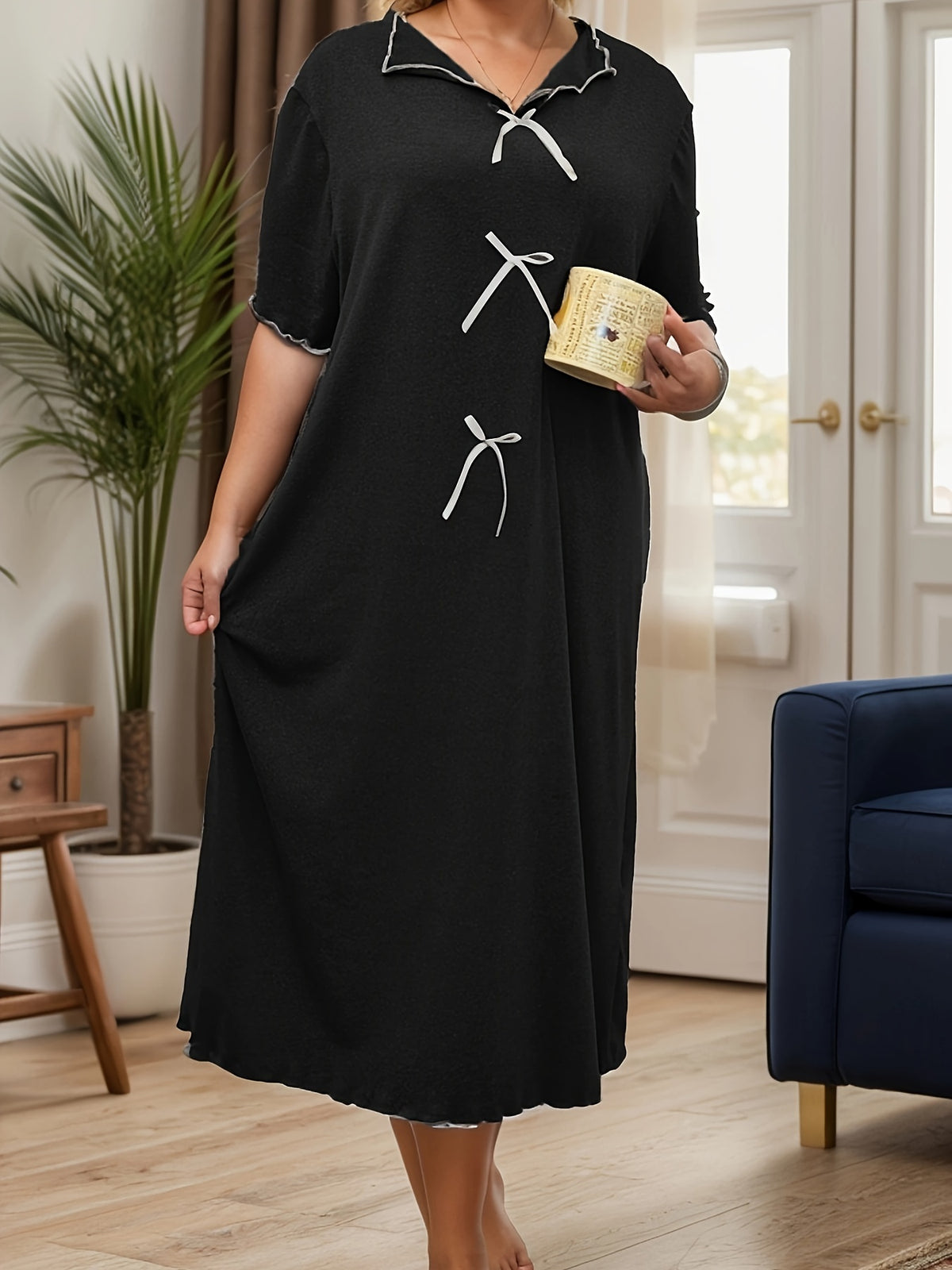 Chemise de nuit grande taille — Liseré ivoire et trois nœuds