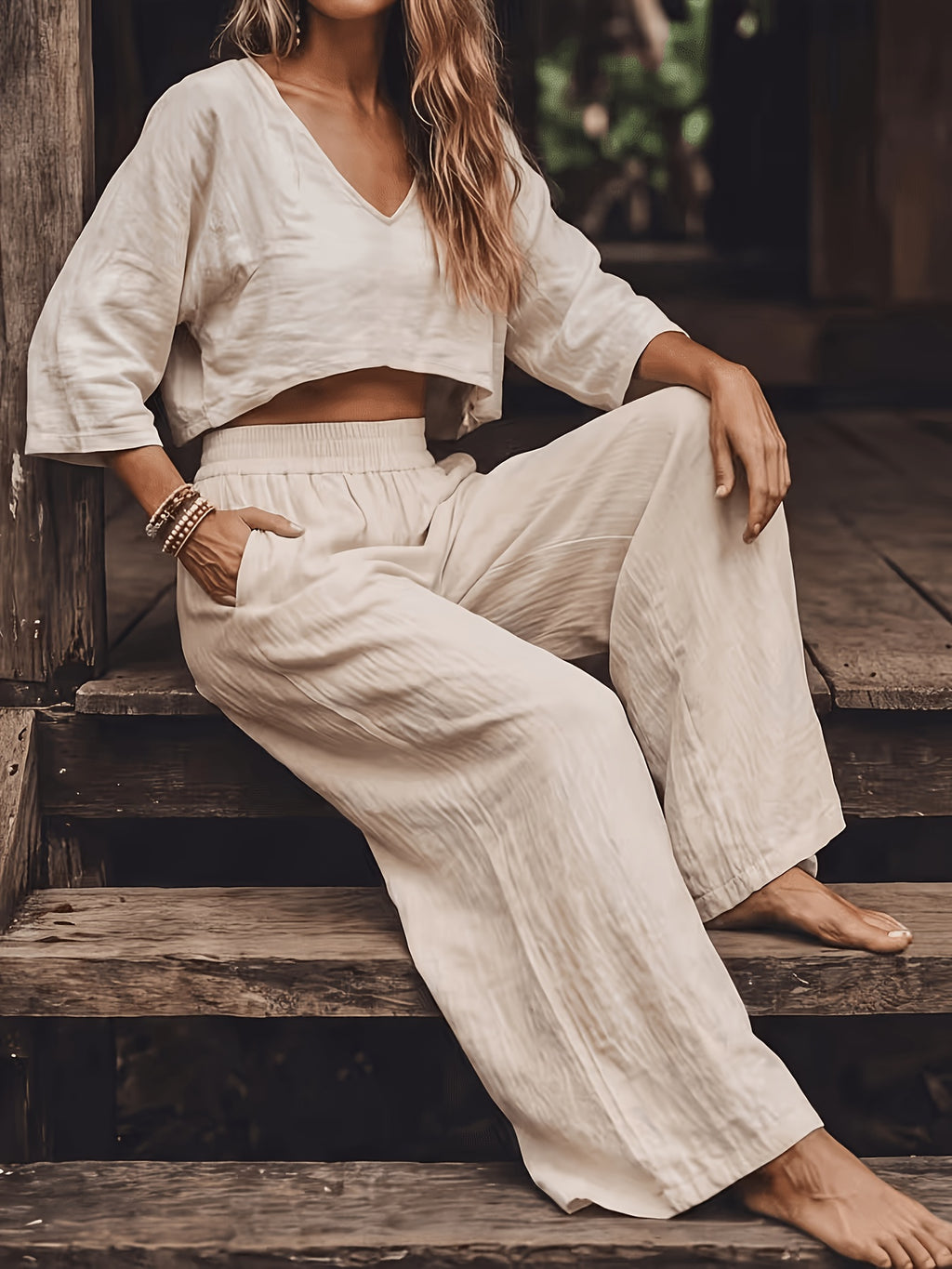 Pantalon grande taille, coupe évasée, toucher naturel, jambe large, gros plan
