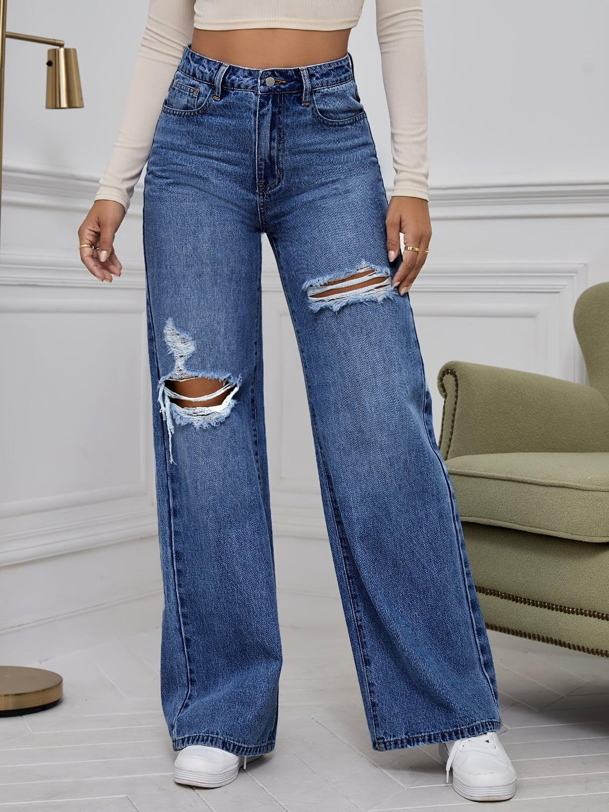 Jean grande taille, coupe évasée, tenue franche, jambe large
