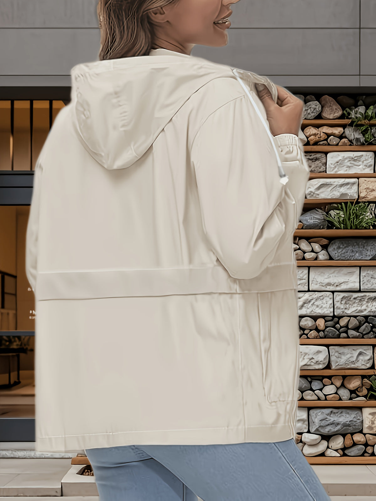 Top grande taille, coupe oversize, capuche — composition : 100% Polyester