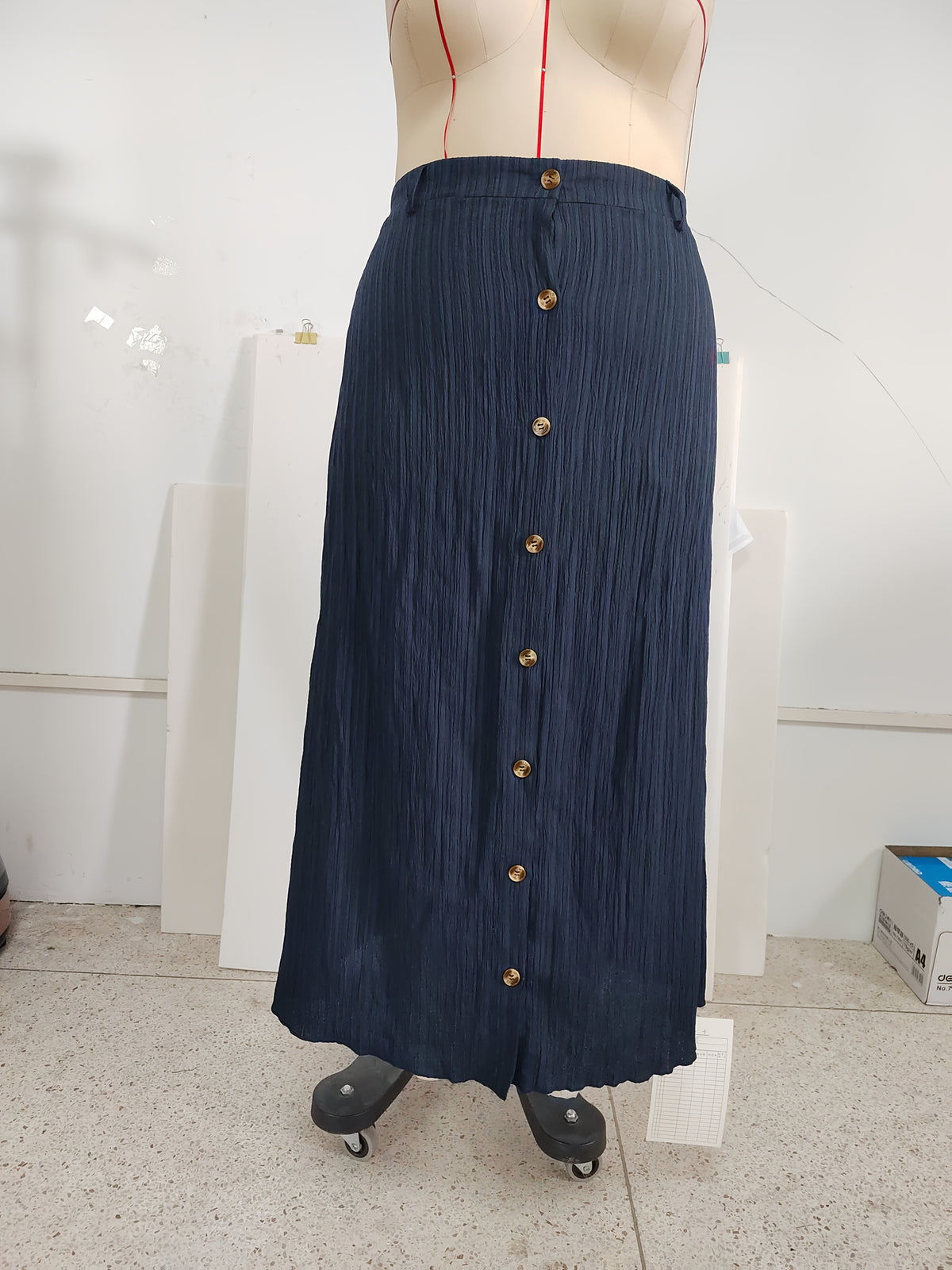 Robe grande taille, coupe évasée, ceinture assortie, ligne nette, autre coloris