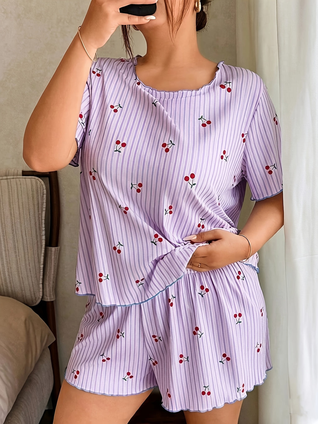 Ensemble grande taille, coupe ample, manches courtes, esprit décontracté