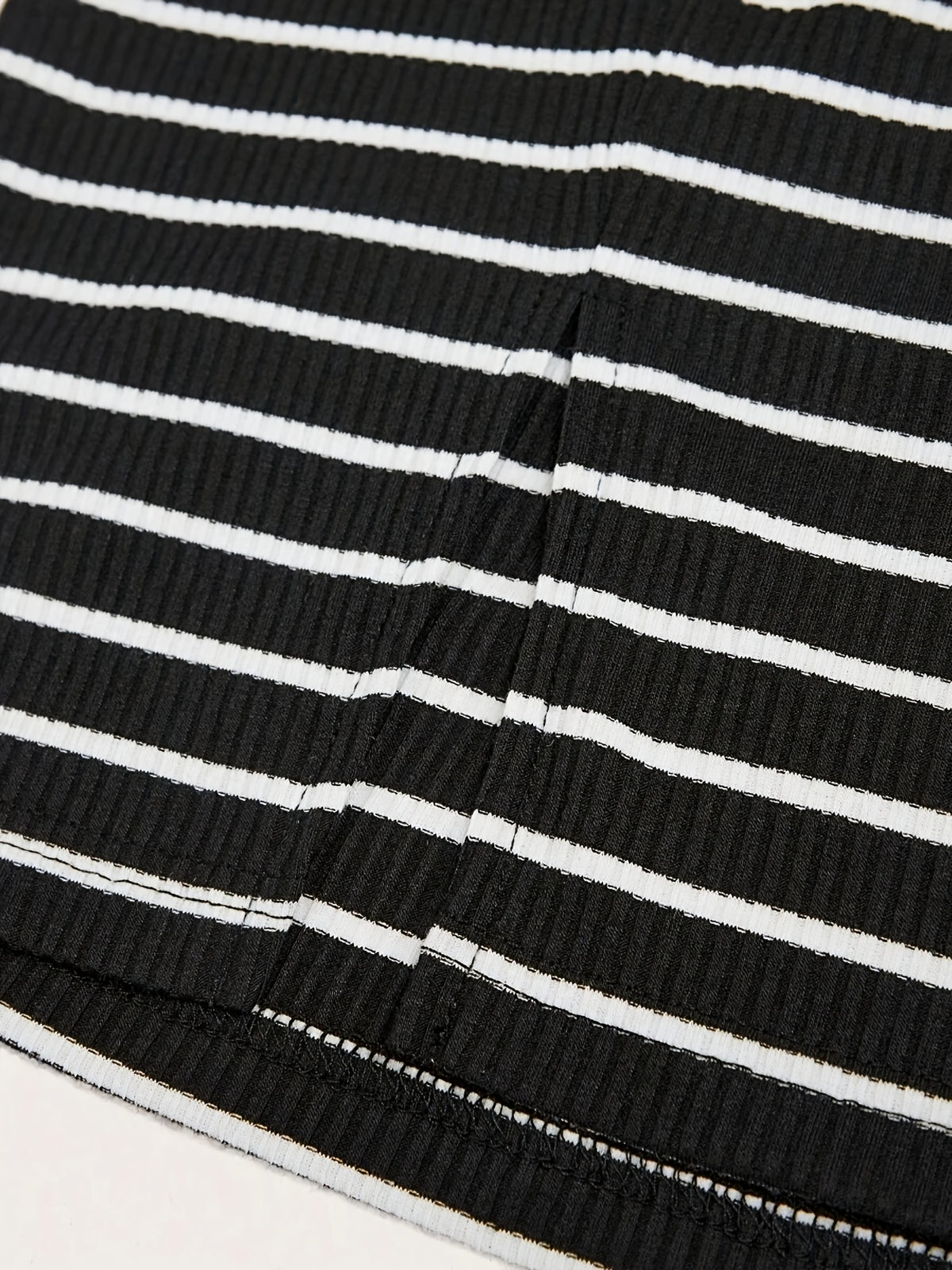 Ensemble grande taille à rayures — composition : 95% Polyester, 5% Élasthanne Image