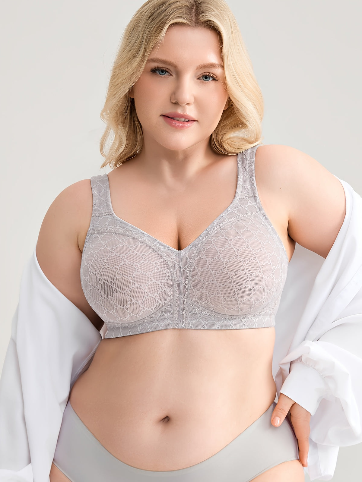 Soutien-gorge grande taille, porté de face