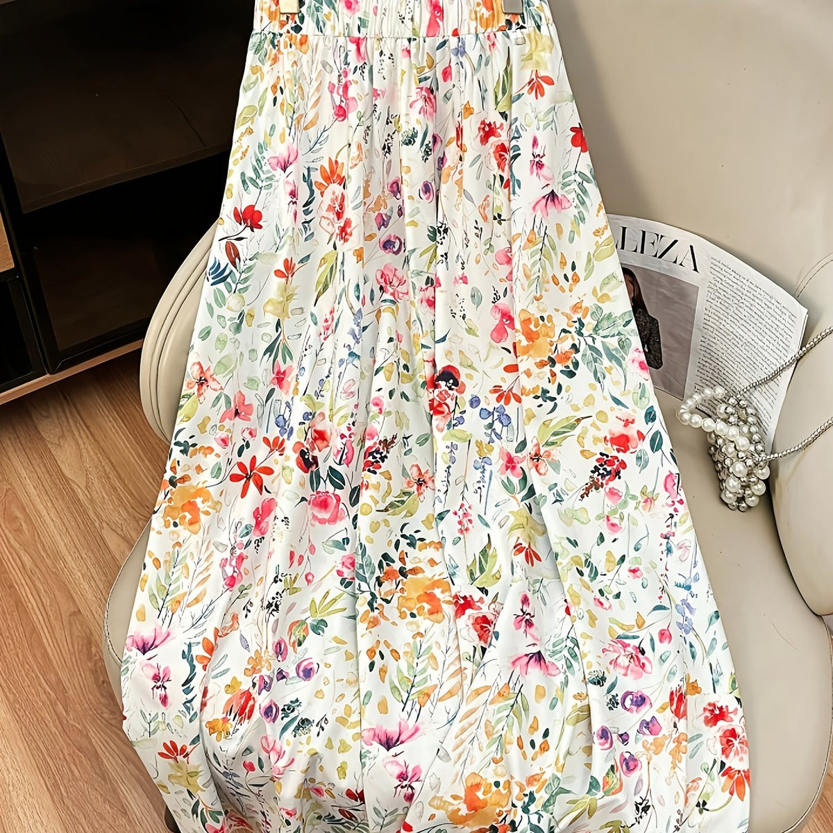 Jupe grande taille à imprimé fleuri, coupe évasée, longueur midi — matière : polyester