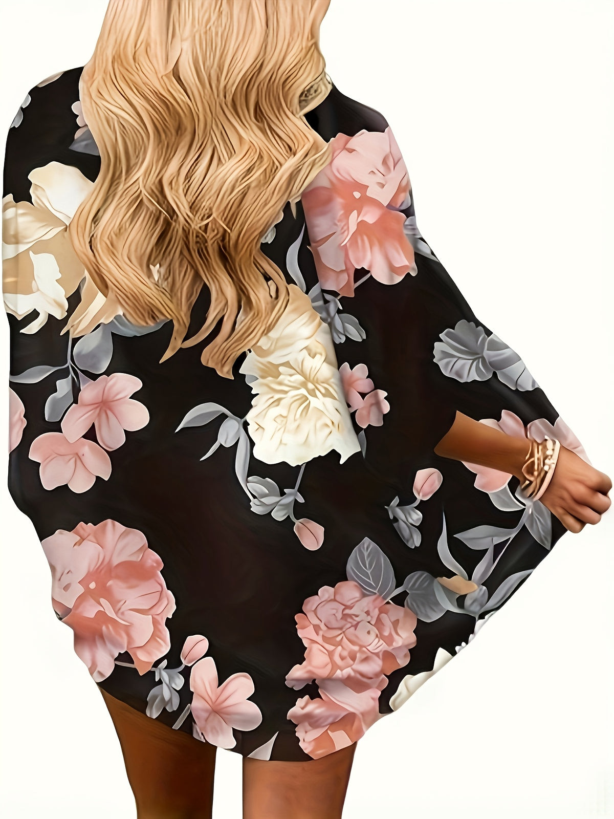 Kimono grande taille à imprimé fleuri, détail du tissu