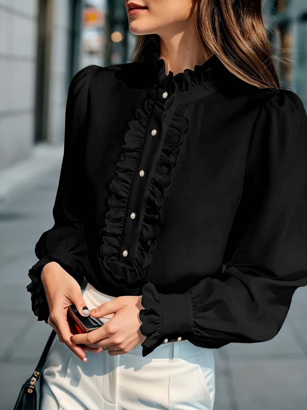 Blouse grande taille, volants, porté de face