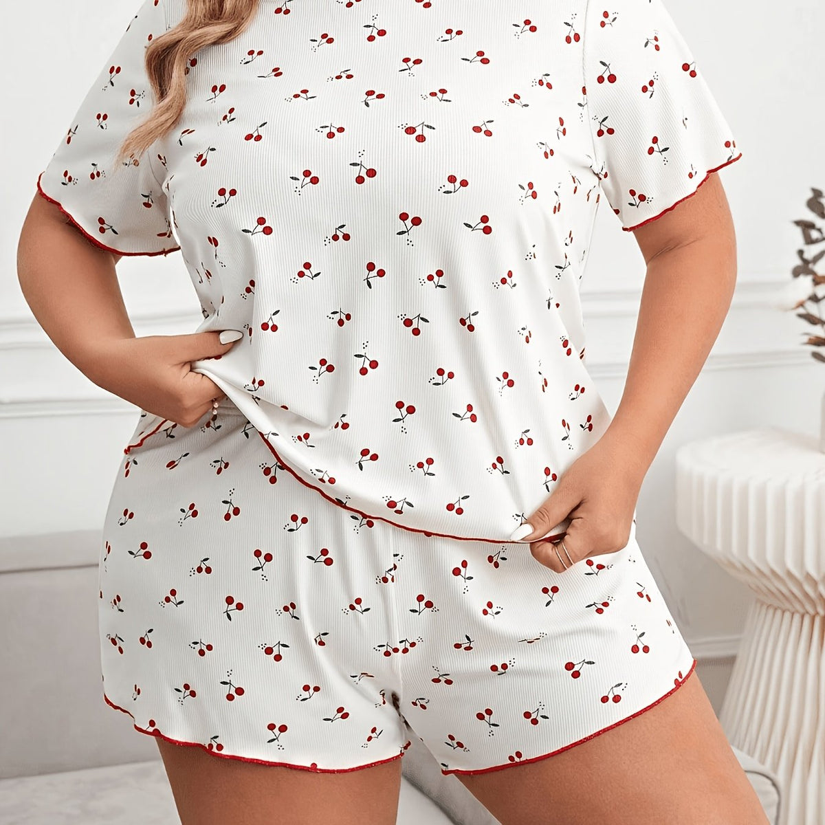 Pyjama grande taille, manches courtes, esprit décontracté — matière : polyester