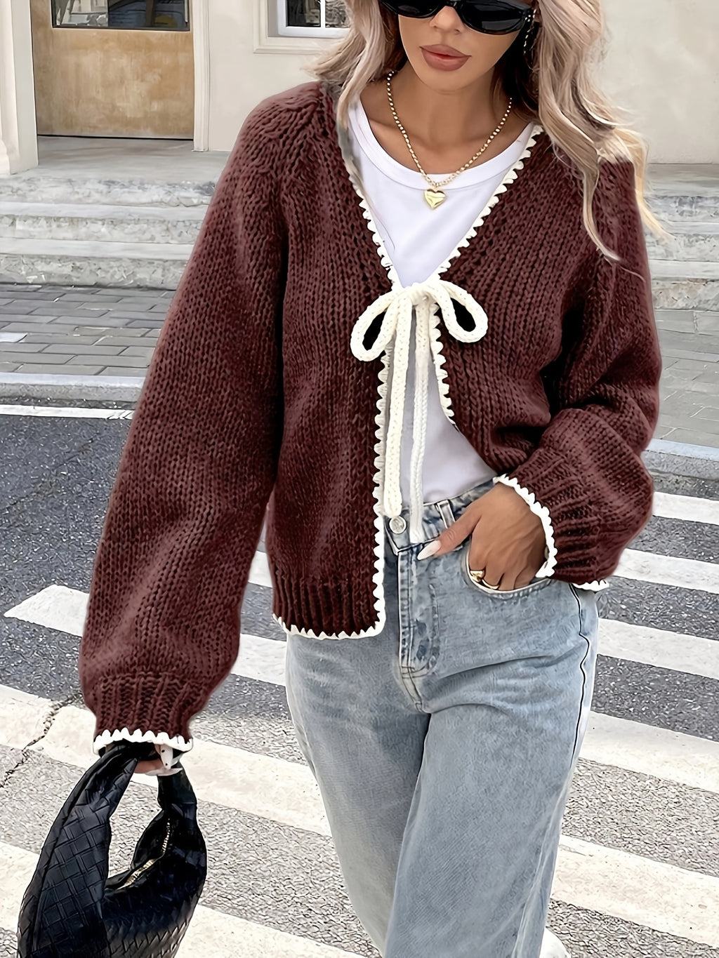 Pull grande taille, col V, tissu épais — composition : 100% Polyester