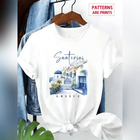 T-shirt grande taille, col rond, manches courtes, allure élégante, gros plan