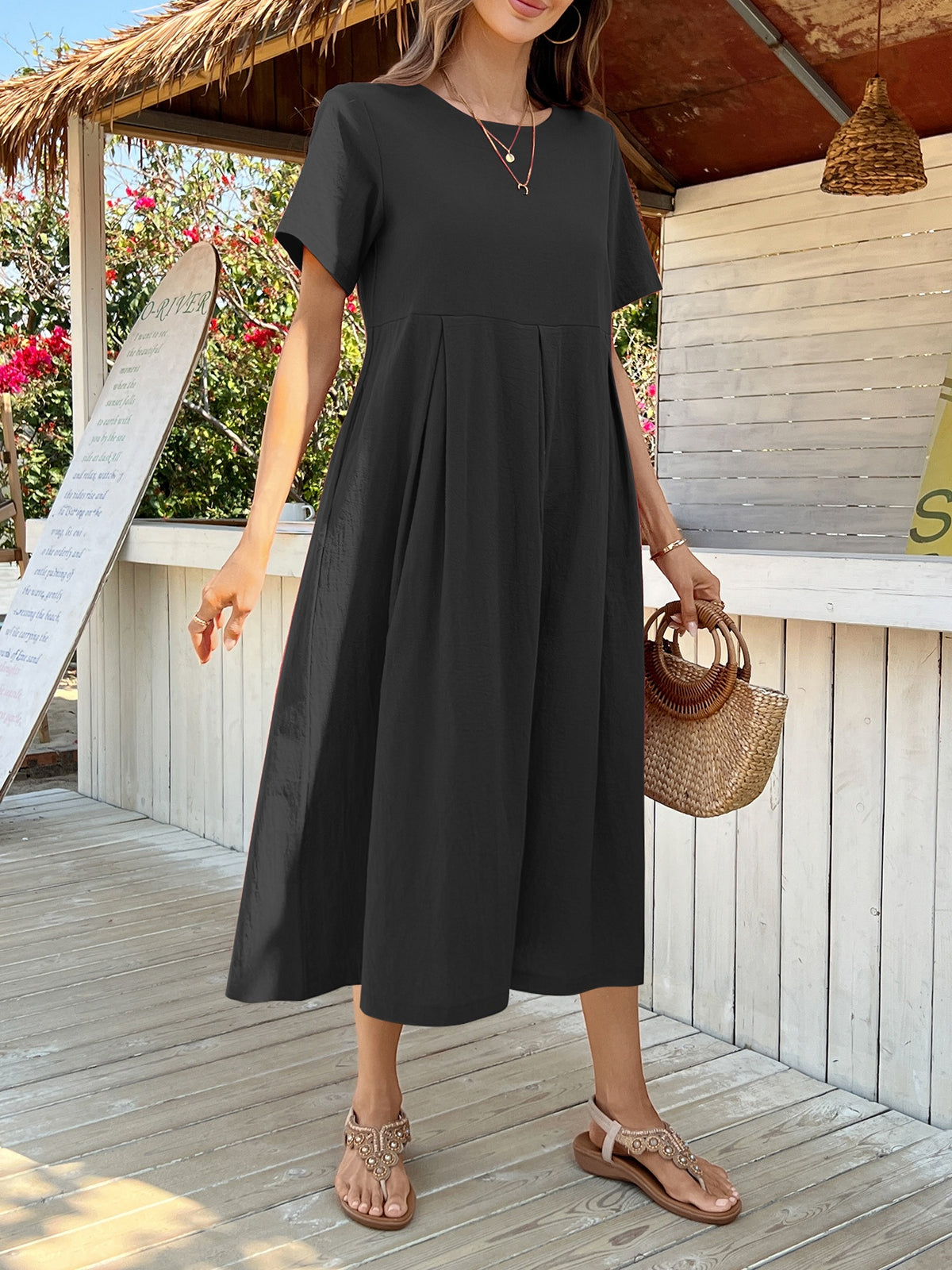 Robe longue en lin grande taille — Plis creux couchés et poches