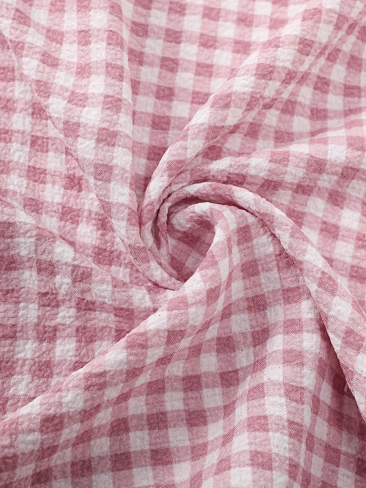 Pyjama grande taille à carreaux, manches courtes, porté de face