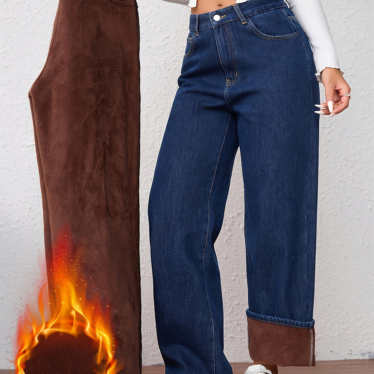 Pantalon grande taille, coupe droite, toucher naturel, délavage — composition : 50% Coton, 48.7% Polyester, 1.3% Élasthanne Image