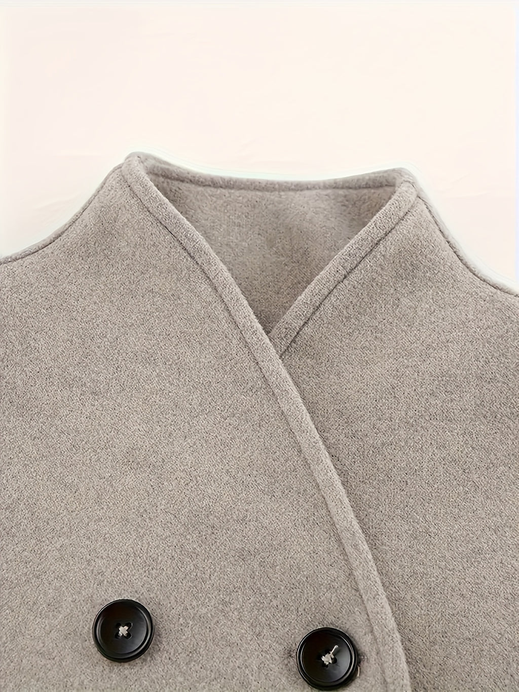 Manteau grande taille en tweed, coupe oversize, tenue structurée, vu de dos
