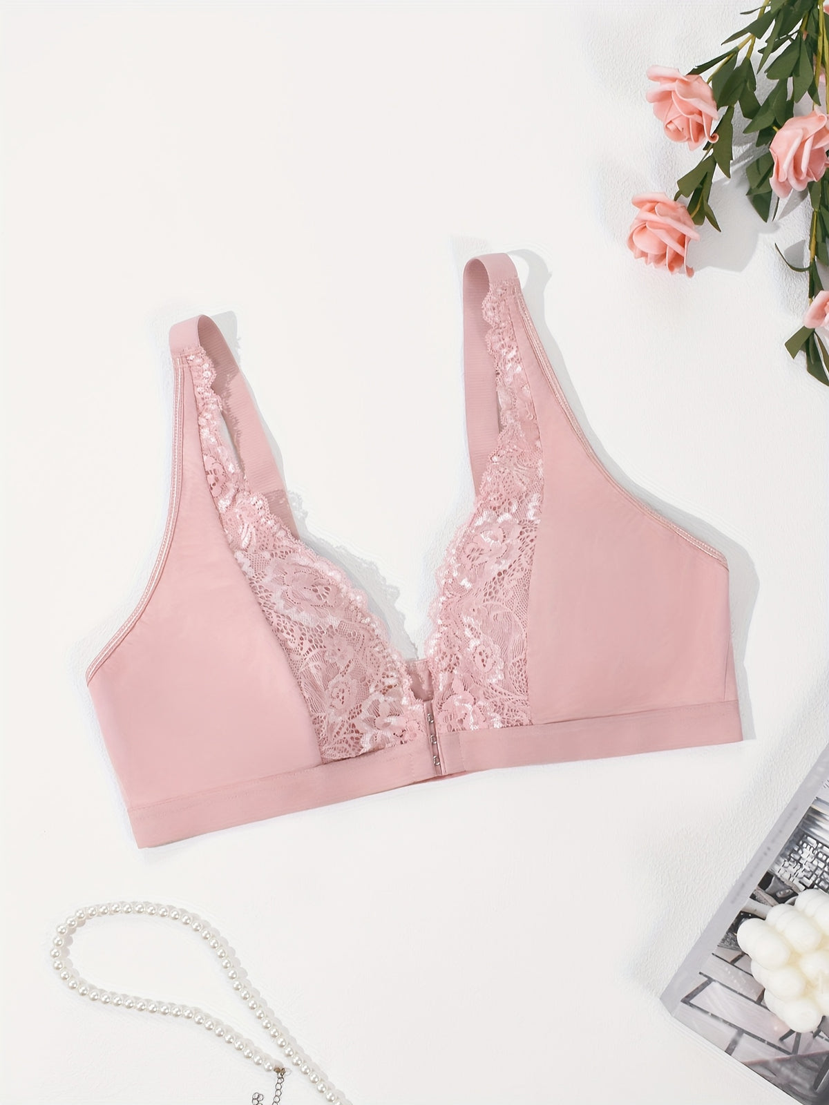 Soutien-gorge grande taille — Dentelle rosée, agrafes frontales