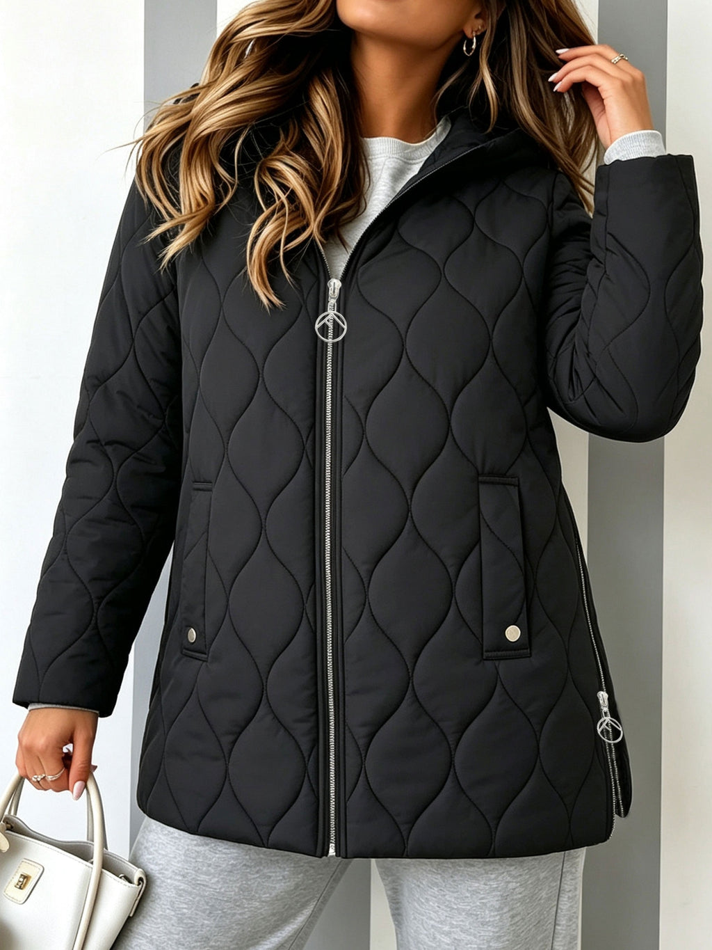 Manteau grande taille, coupe ample, capuche, tissu opaque