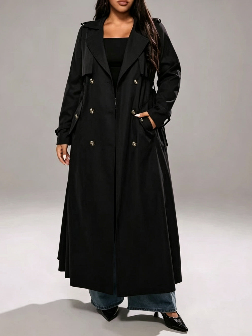 Manteau grande taille, esprit trench, gros plan