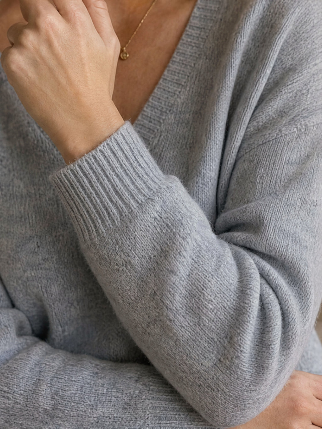 Pull grande taille en laine, coupe ample, manches longues, tenue chaude, vu de dos