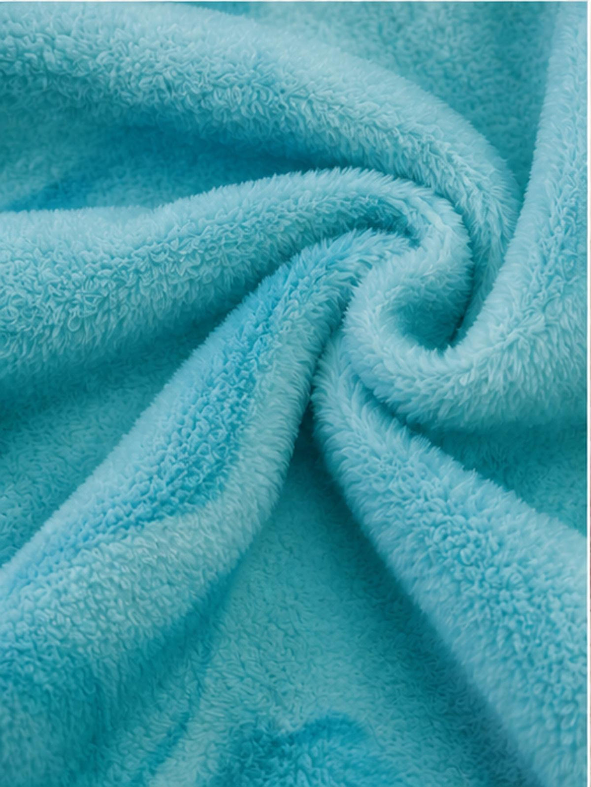 Pyjama grande taille, col rond, allure vintage, tissu opaque