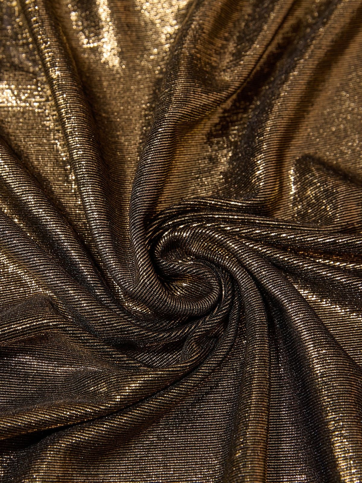 Robe longue grande taille, encolure drapée en lamé