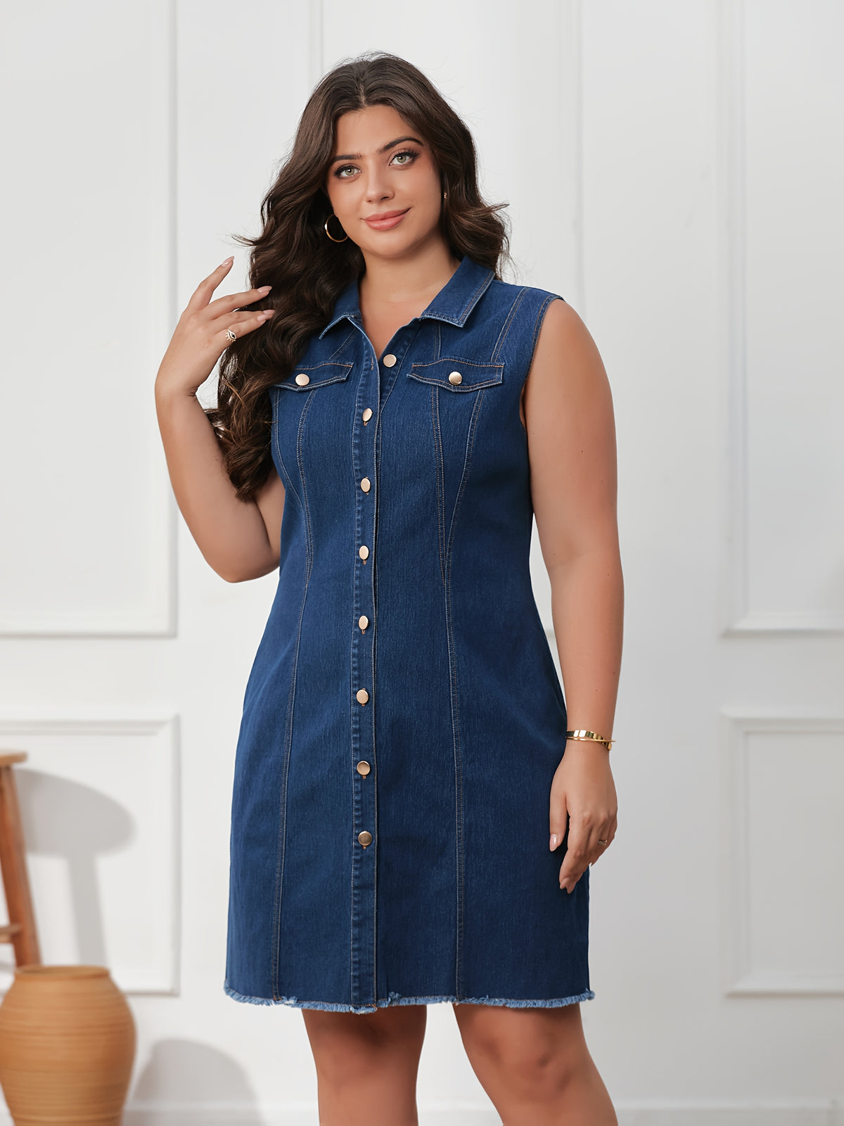 Robe grande taille sans manches, tenue franche — composition : 95% Polyester, 5% Élasthanne