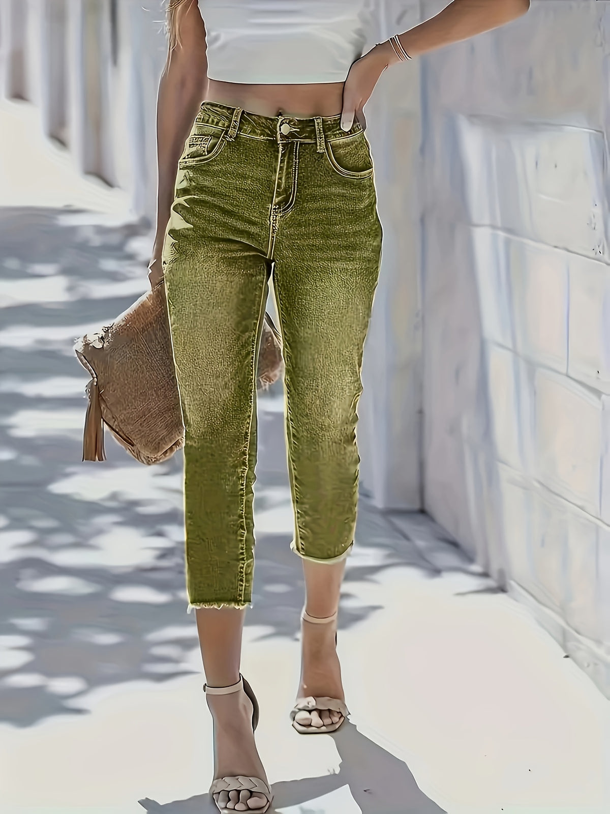 Pantacourt grande taille, tenue franche Image