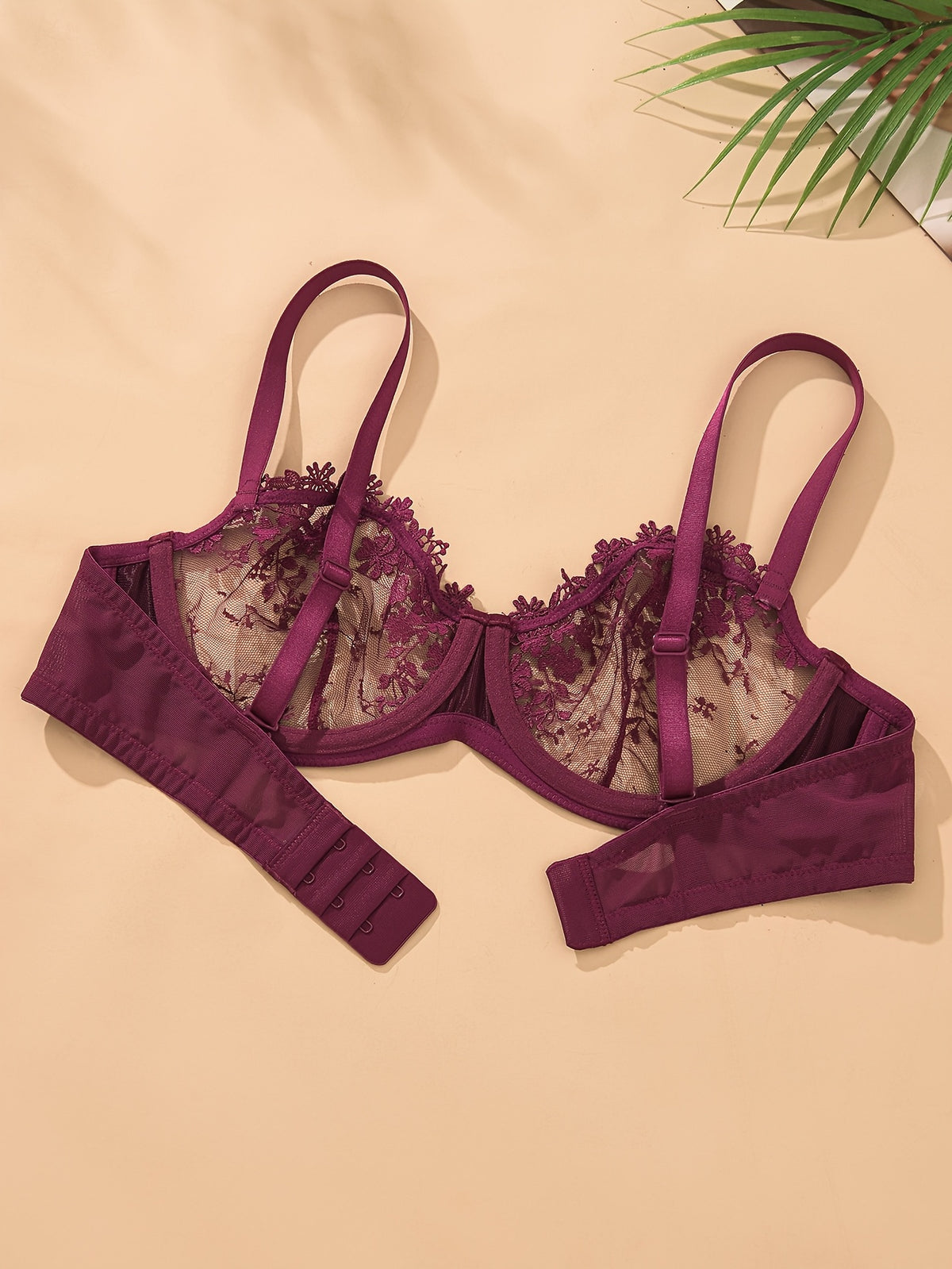 Soutien-gorge balconnet grande taille — Guipure à marguerites