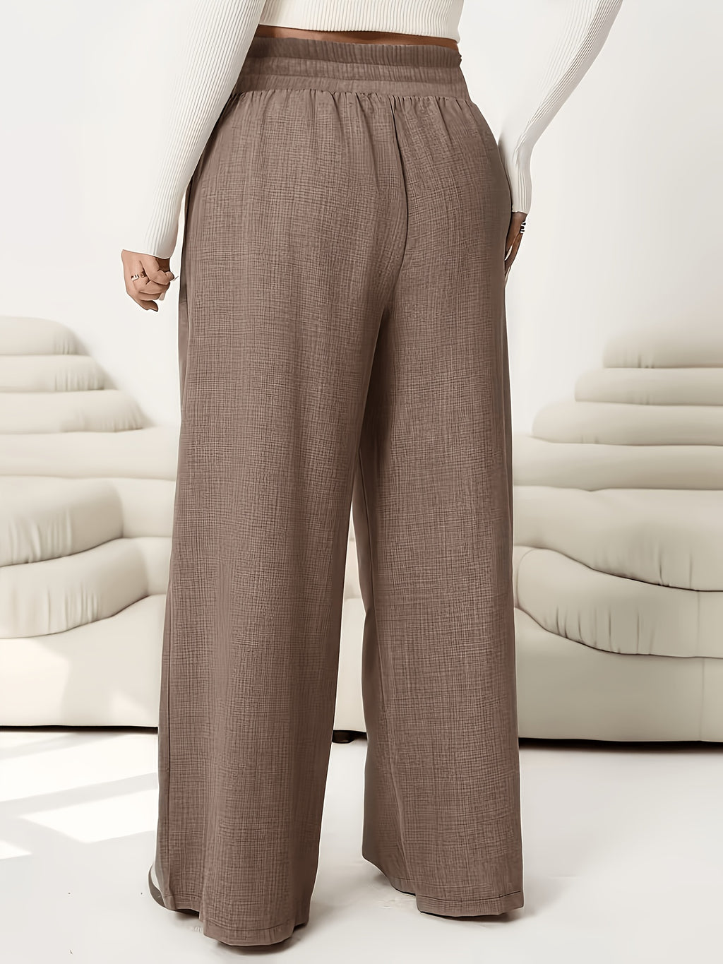 Pantalon grande taille, coupe évasée, doublure, vu de dos