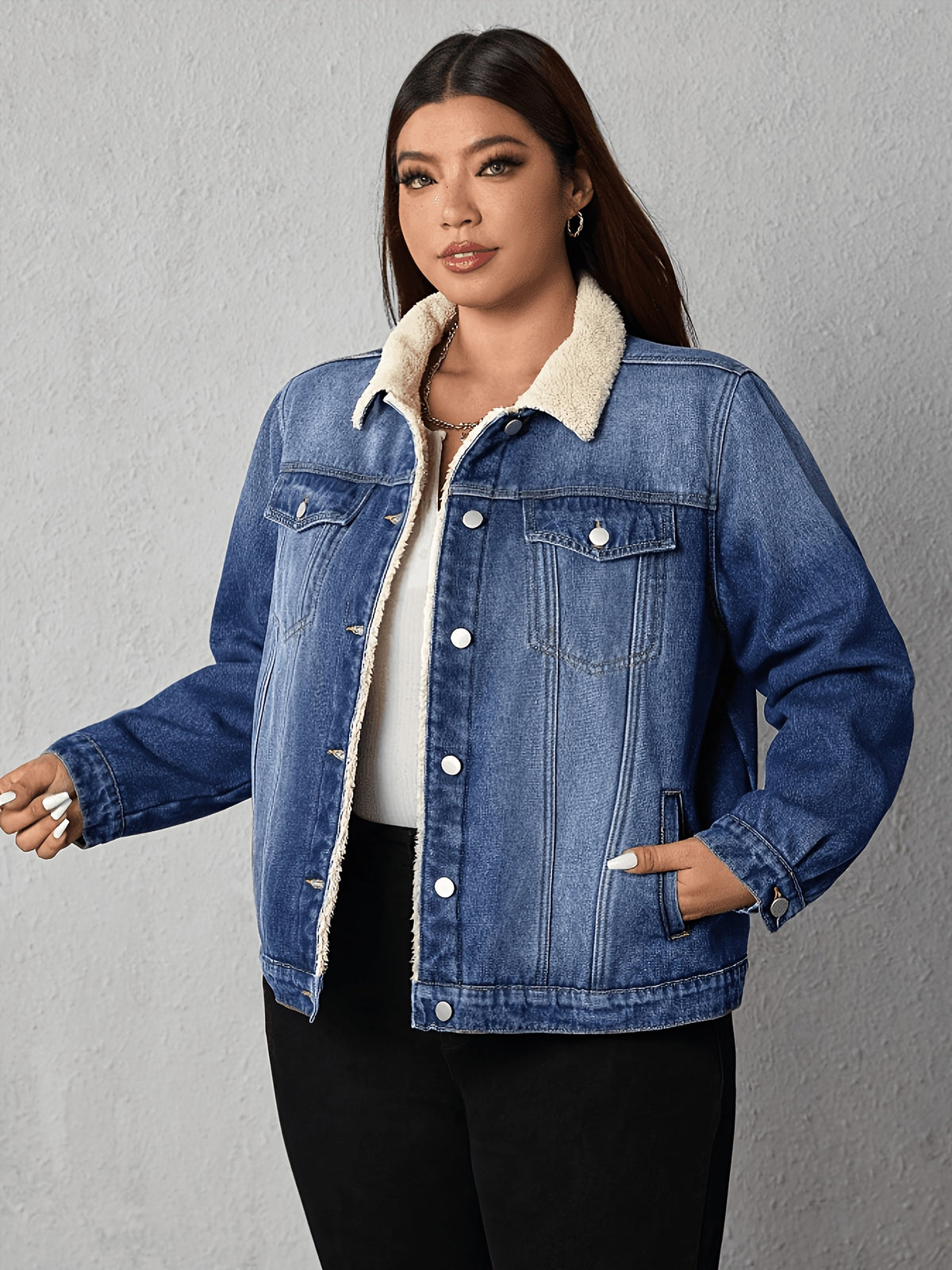 Veste grande taille, coupe oversize, boutonnage, tenue franche — composition : 100% Coton Image