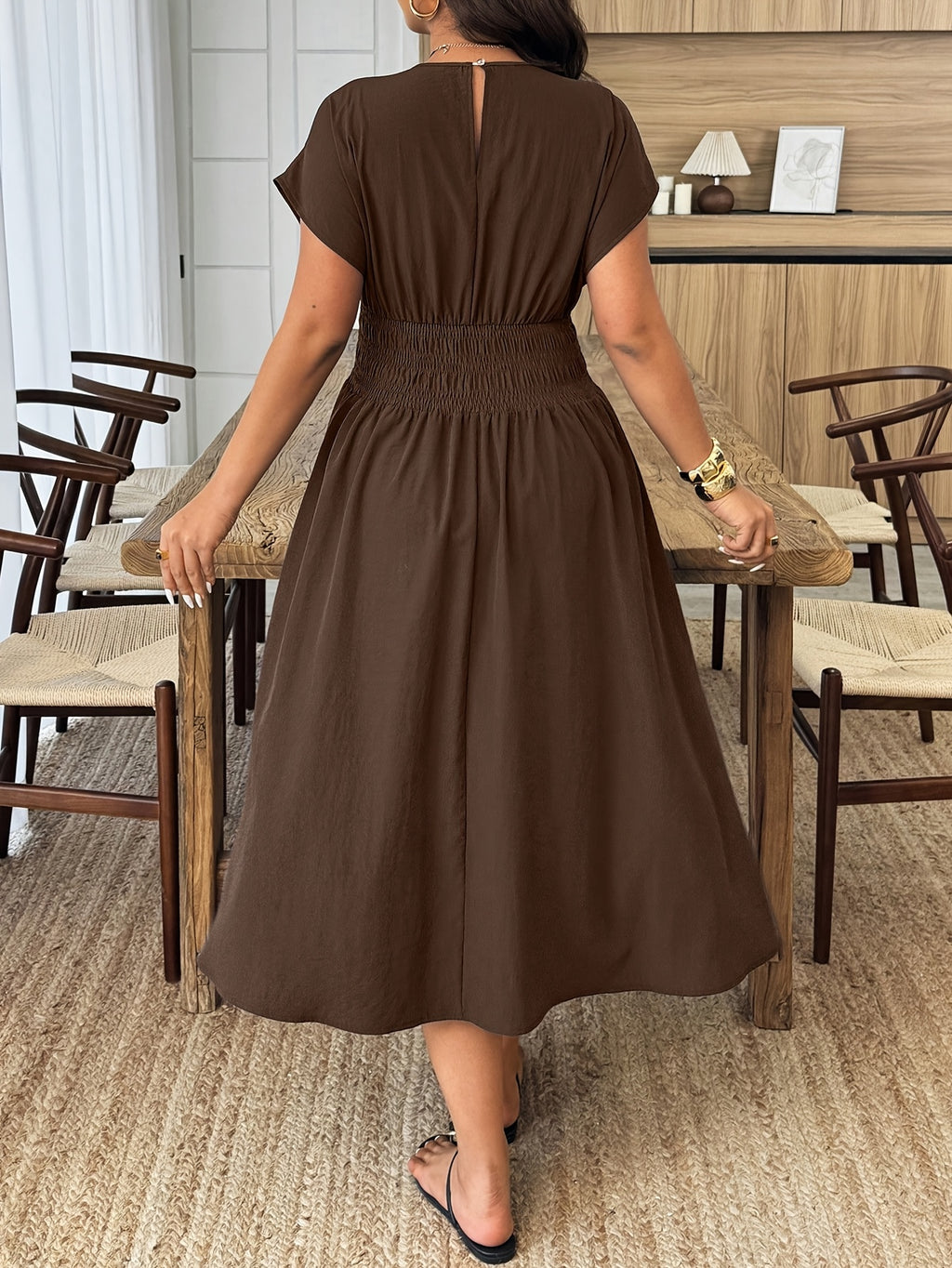 Robe grande taille, coupe ample, longueur midi