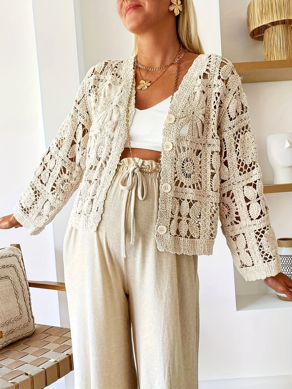 Cardigan grande taille en dentelle, détail ajouré