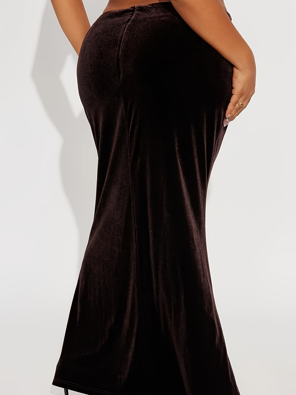 Jupe grande taille en velours, toucher profond, chaleur d'hiver, porté de face