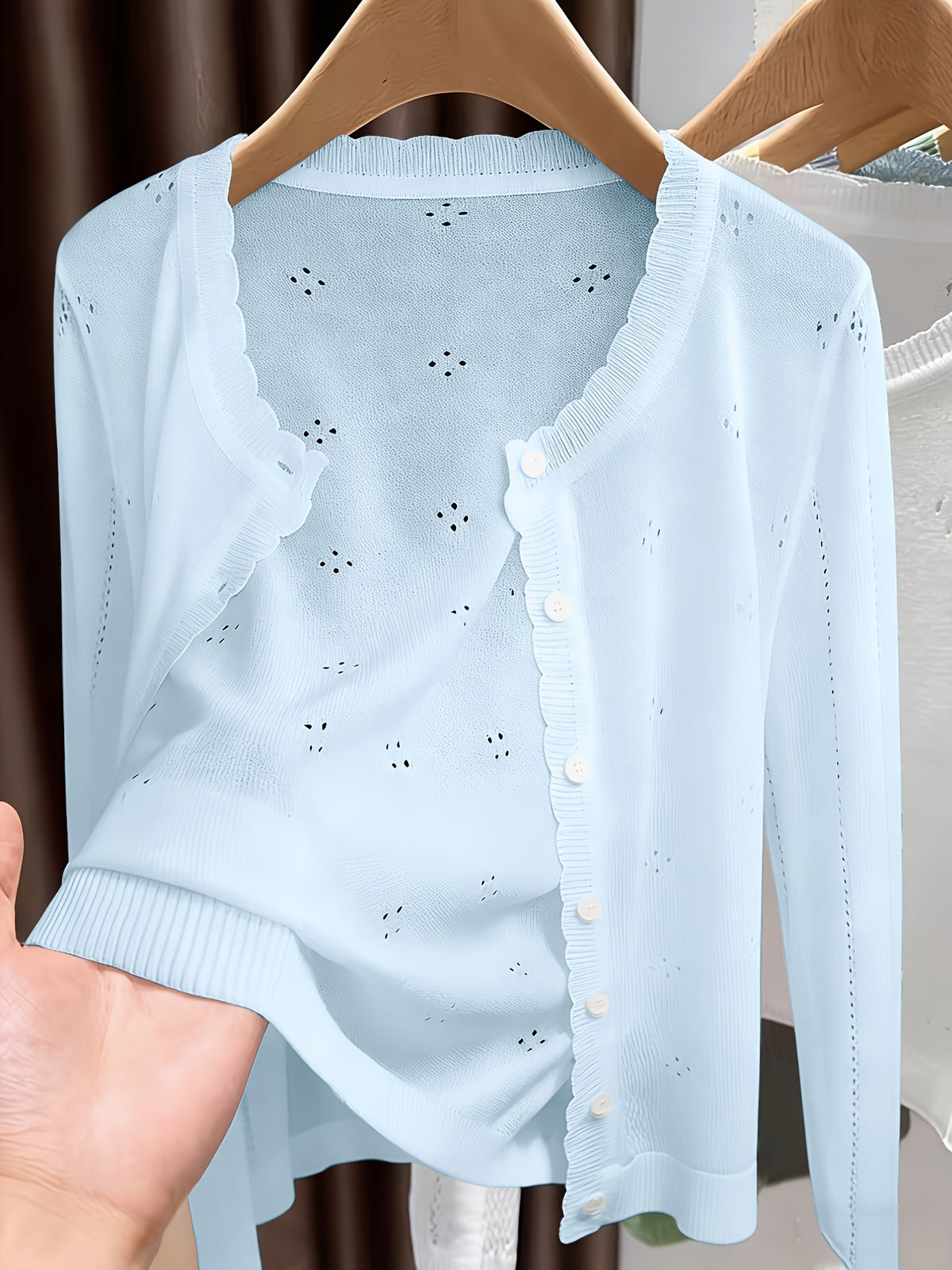 Cardigan grande taille en maille, coupe oversize, maille souple, vue de profil