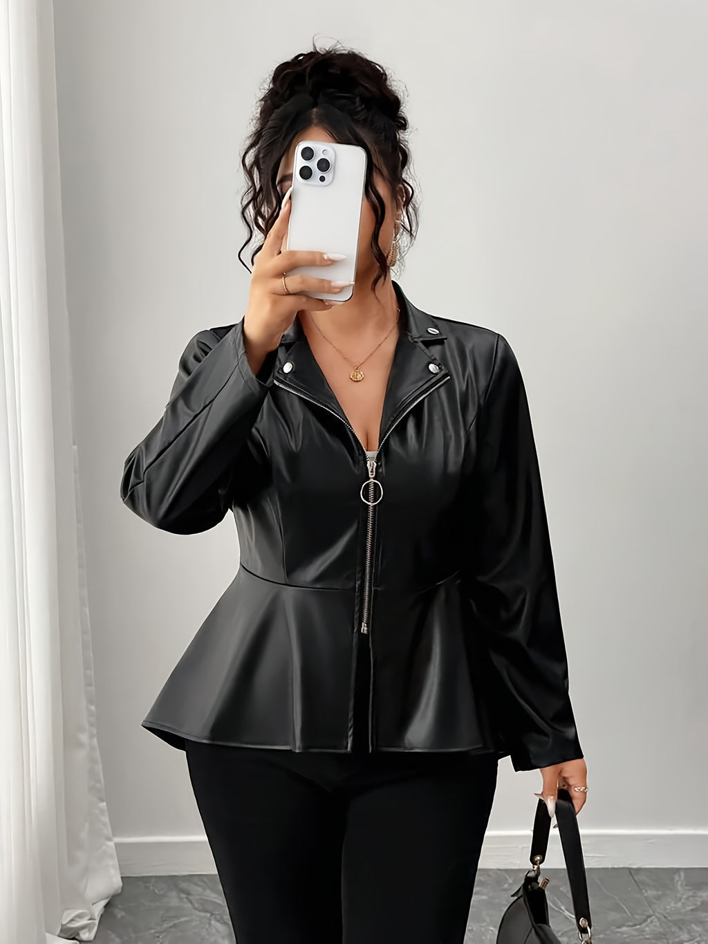 Veste grande taille en cuir synthétique, col