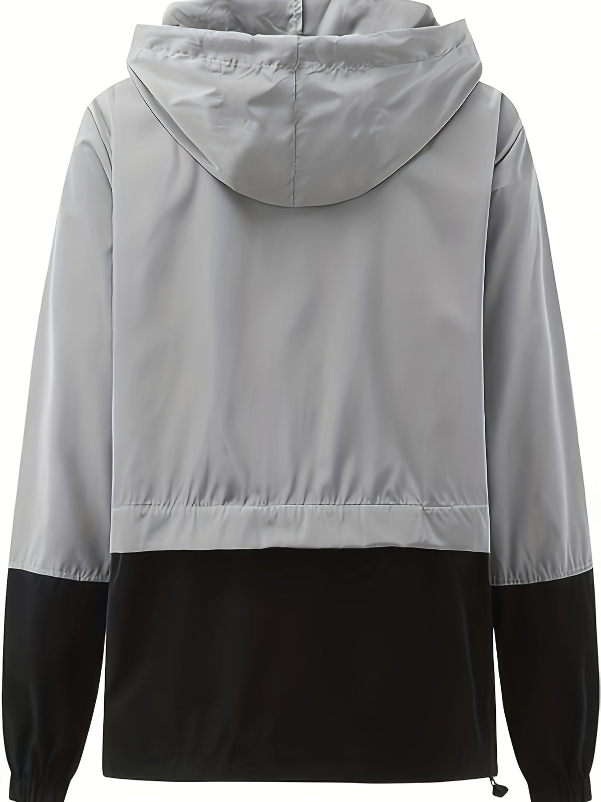 Veste grande taille, capuche, fermeture zippée, coupe-vent, détail du tissu
