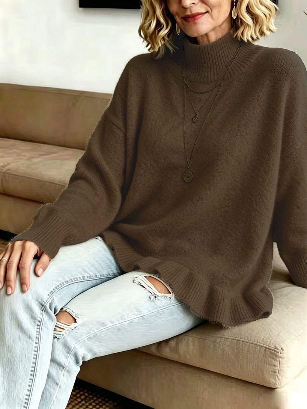 Pull grande taille, manches longues, détail du col