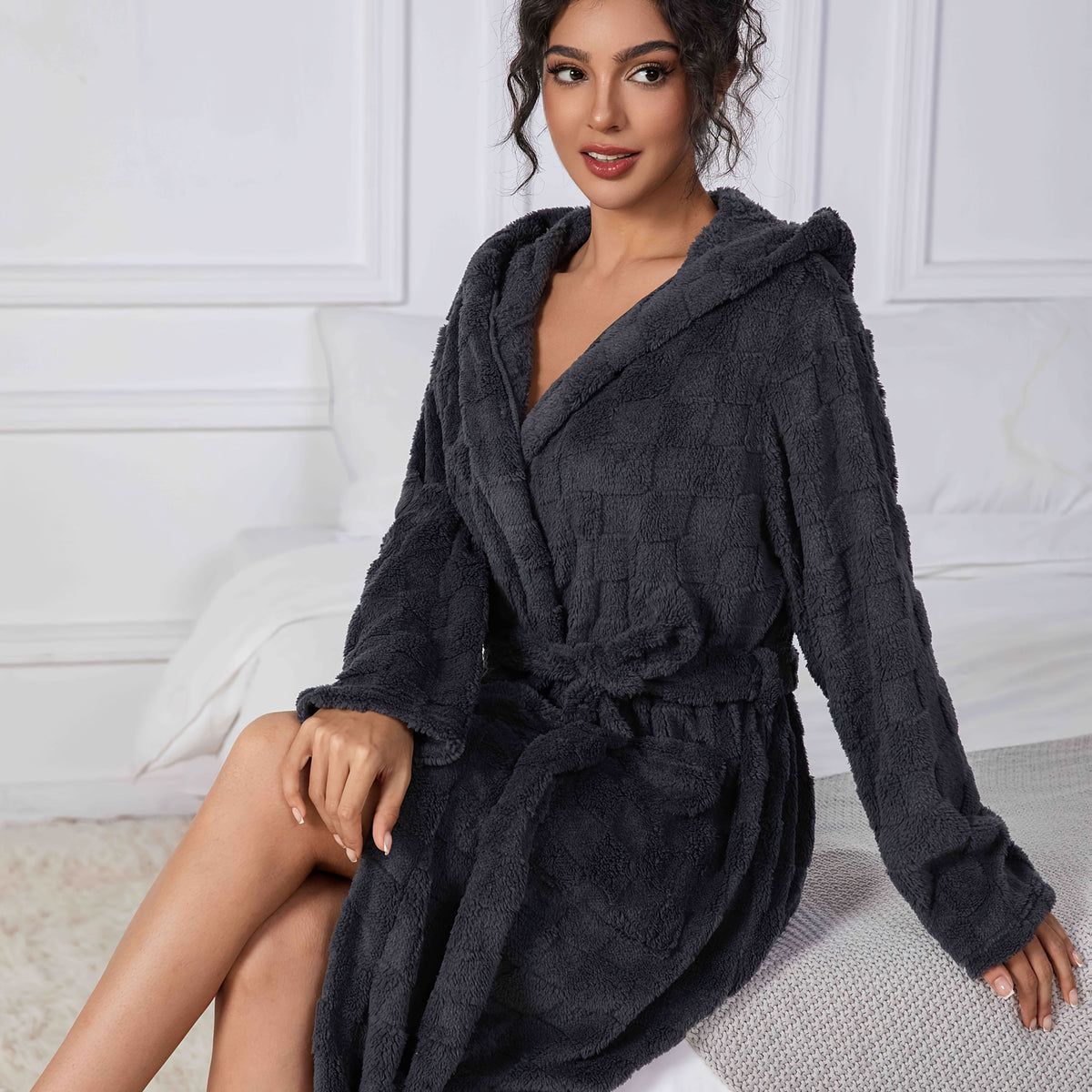 Peignoir grande taille, tissu épais — composition : 100% Polyester