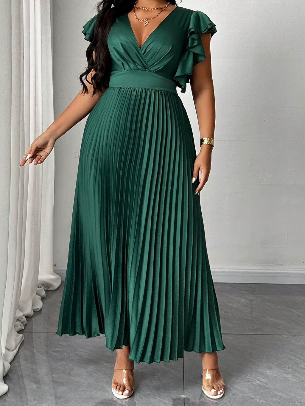Robe de cérémonie grande taille — Satin plissé et dos noué